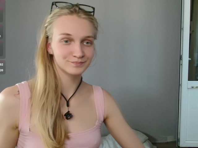 Alex-7595 live cam on BongaCams