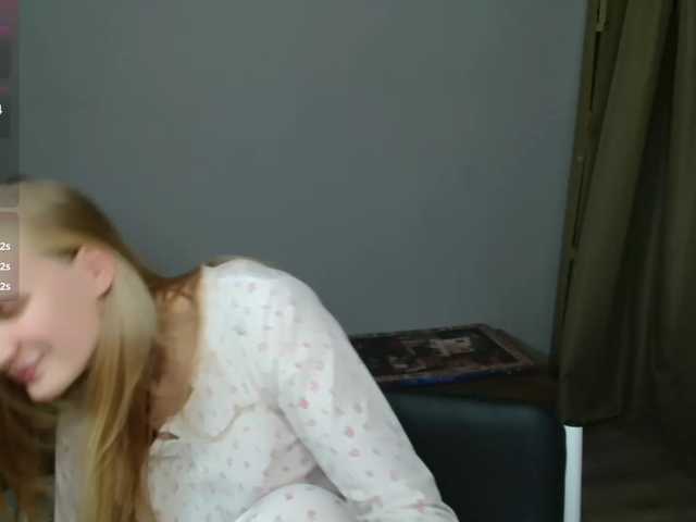 Alex-7595 live cam on BongaCams
