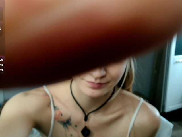 Alex-7595 live cam on BongaCams