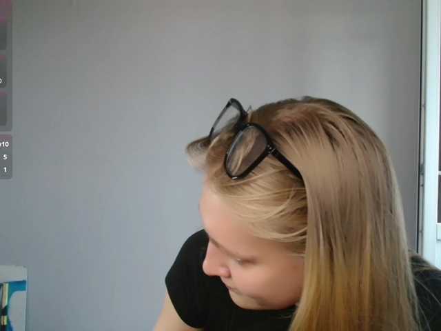 Alex-7595 live cam on BongaCams