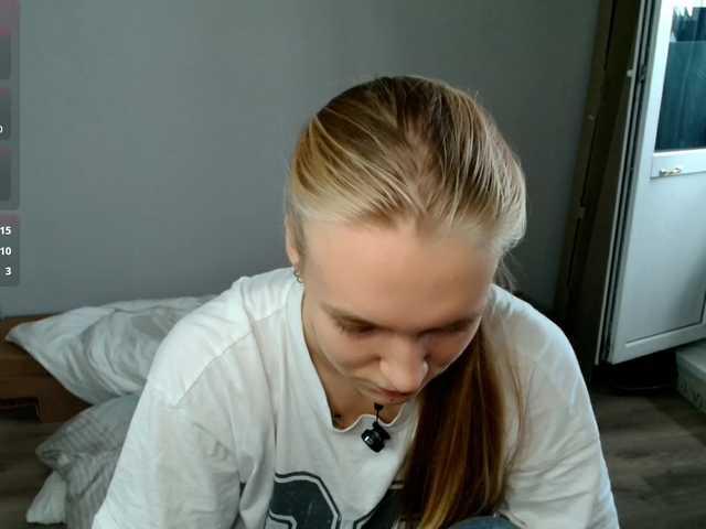 Alex-7595 live cam on BongaCams