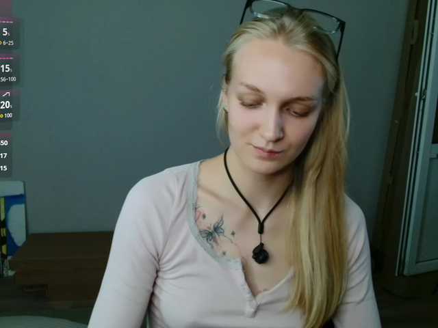 Alex-7595 live cam on BongaCams