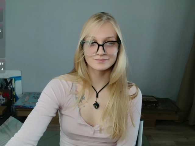 Alex-7595 live cam on BongaCams