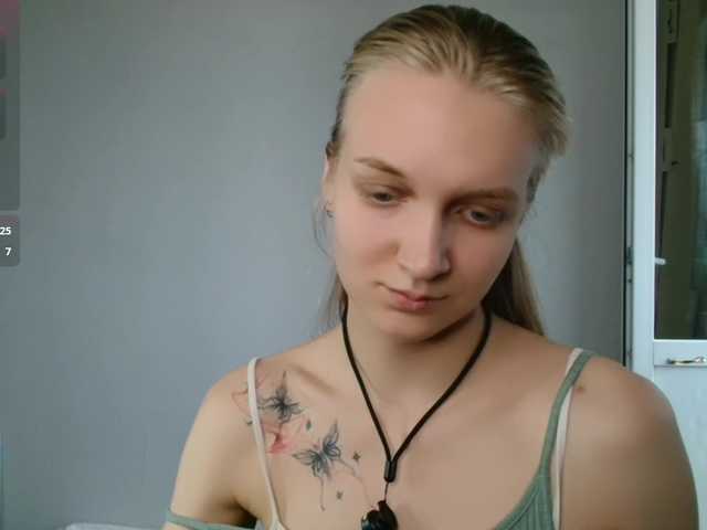 Alex-7595 live cam on BongaCams