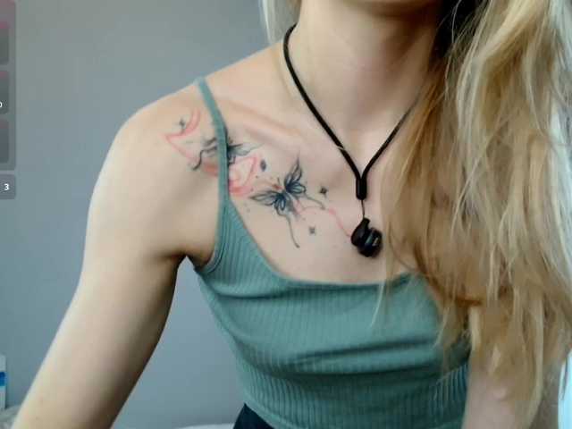 Alex-7595 live cam on BongaCams