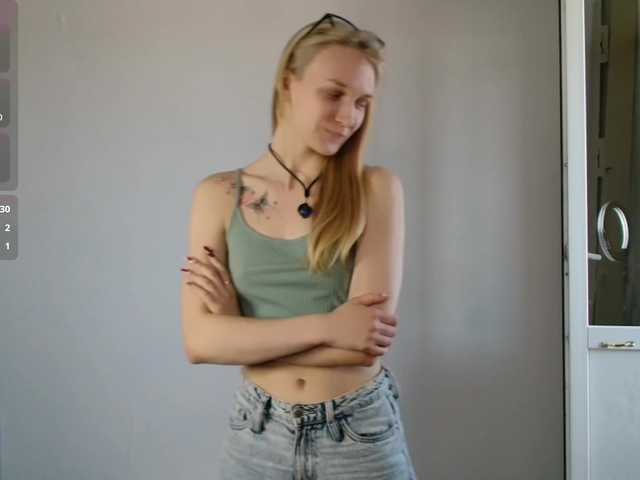 Alex-7595 live cam on BongaCams