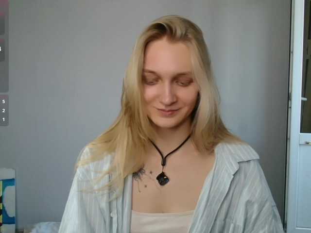 Alex-7595 live cam on BongaCams