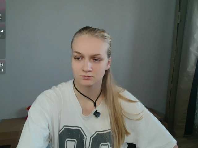 Alex-7595 live cam on BongaCams