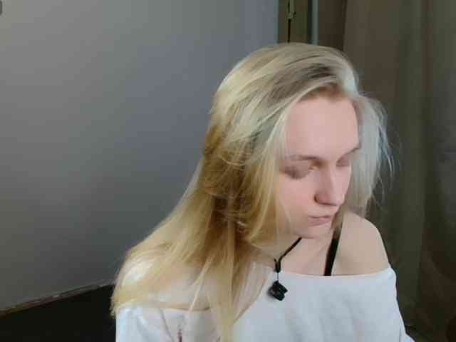 Alex-7595 Live Webcam on BongaCams