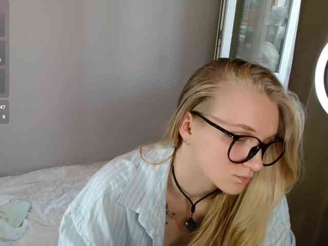 Model: Angel-Alex