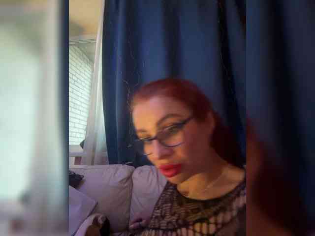 Модель: Sapiosexualka