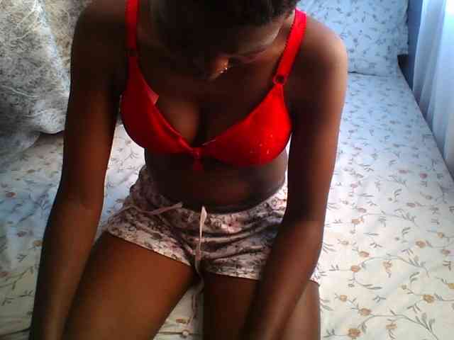 BerryBliss Live Webcam on BongaCams