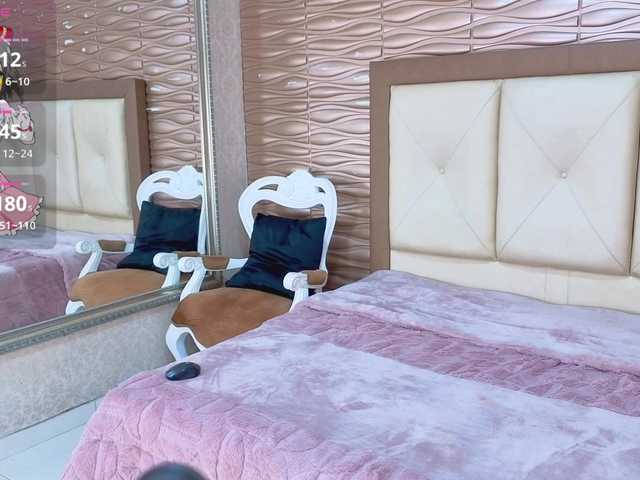 Miladiosa live cam on BongaCams