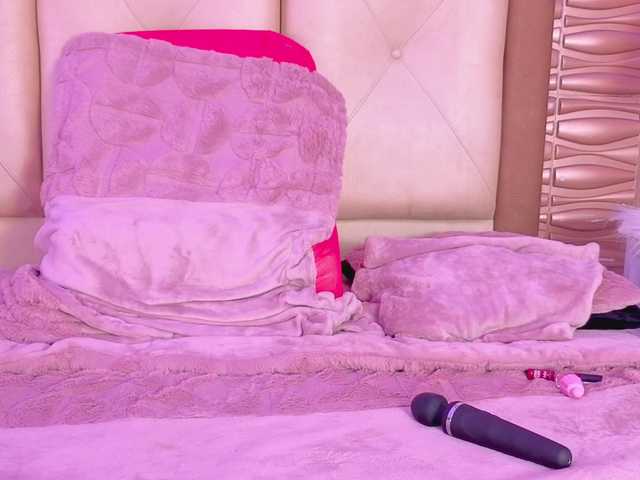 Miladiosa live cam on BongaCams