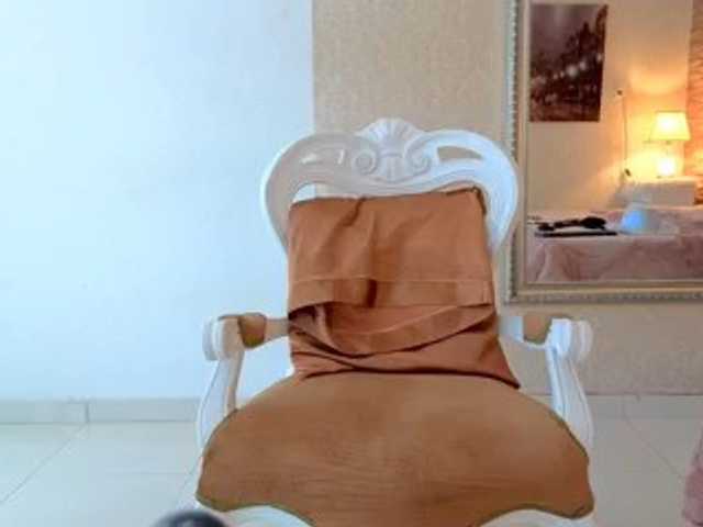 Miladiosa live cam on BongaCams