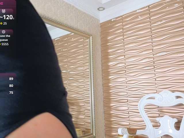 Miladiosa live cam on BongaCams