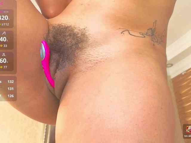 Miladiosa Live Webcam on BongaCams