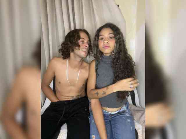 Modelo: BRHotCouple