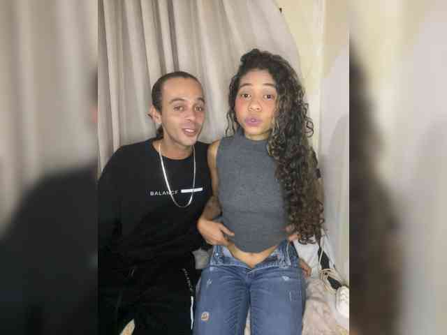 Modelo: BRHotCouple