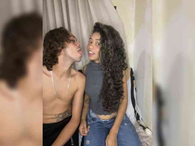 Modelo: BRHotCouple