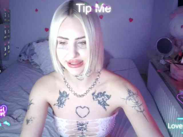 yourscirillaa webcam