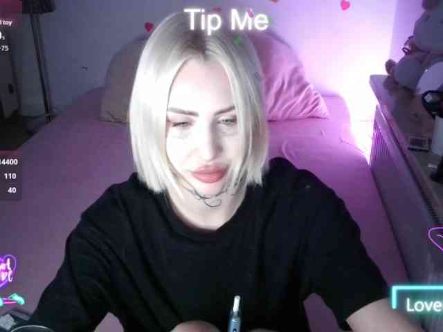 yourscirillaa webcam