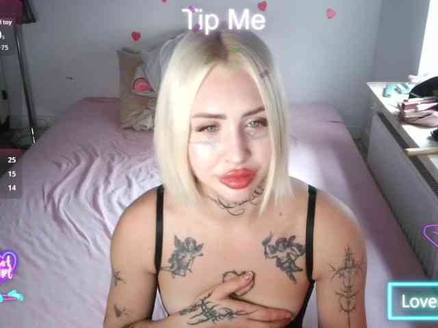yourscirillaa webcam