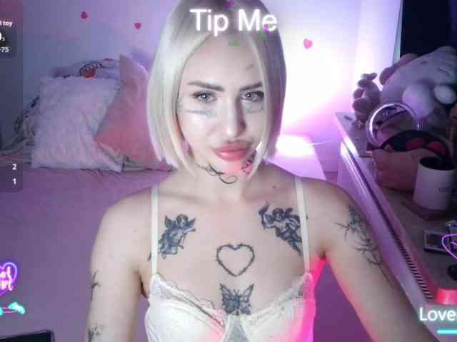 yourscirillaa webcam