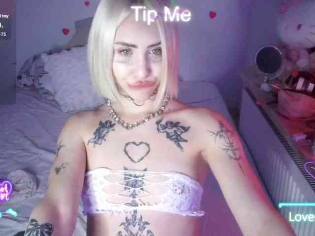 yourscirillaa webcam