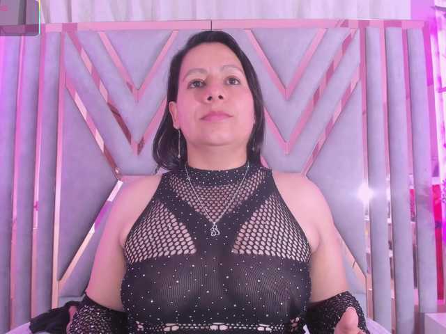 adri-rivera live cam on BongaCams