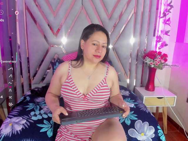 adri-rivera live cam on BongaCams