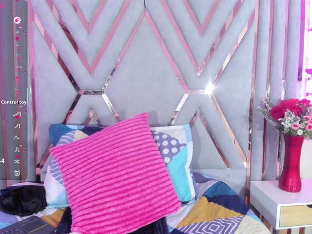 adri-rivera live cam on BongaCams