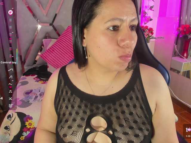adri-rivera live cam on BongaCams