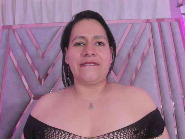 adri-rivera webcam