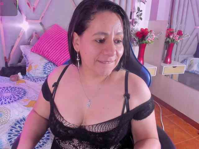 adri-rivera webcam