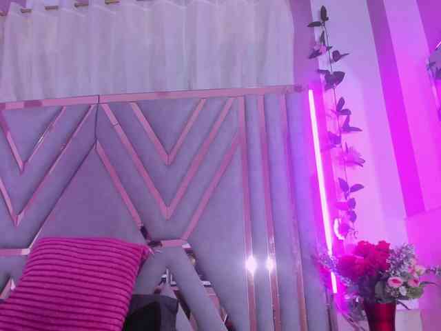 adri-rivera webcam