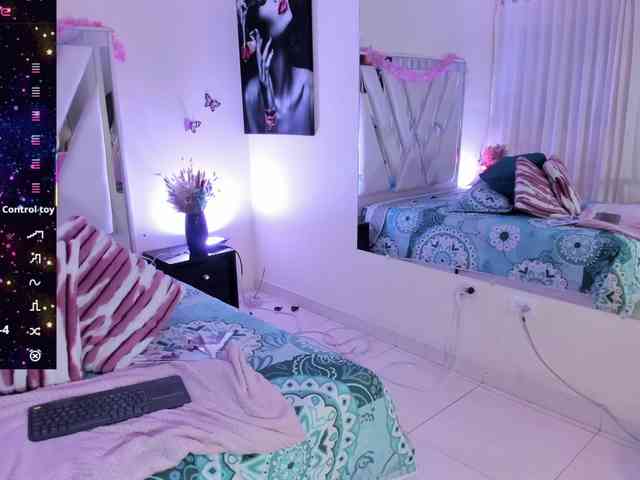 adri-rivera webcam