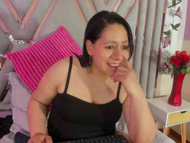 adri-rivera webcam