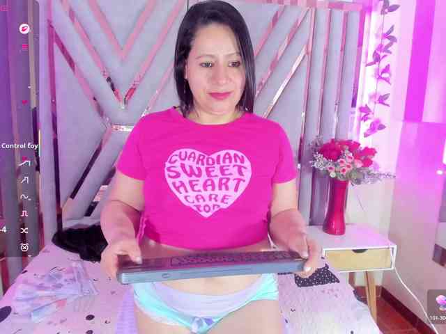 adri-rivera webcam