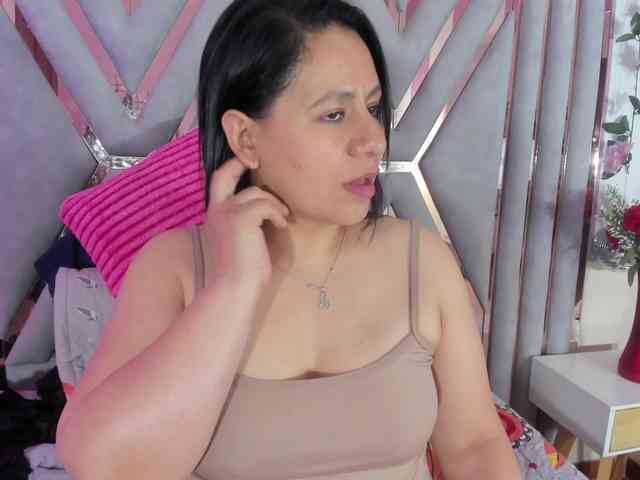 adri-rivera webcam