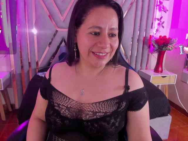 adri-rivera webcam