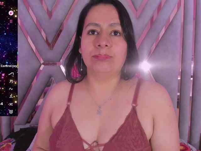 adri-rivera webcam