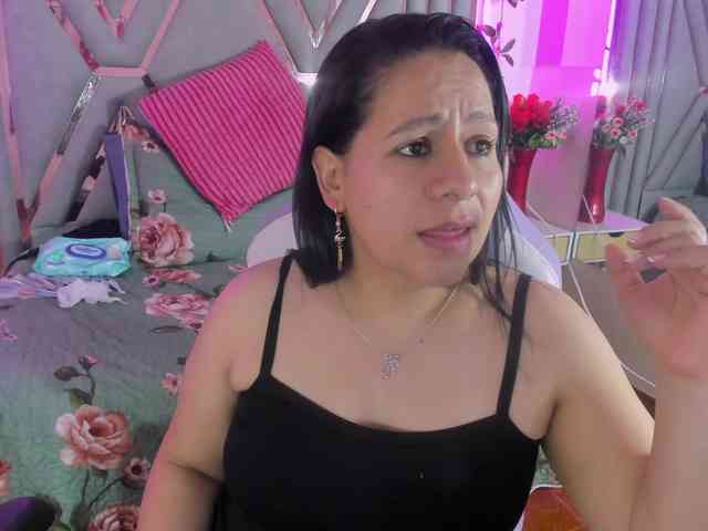 adri-rivera webcam