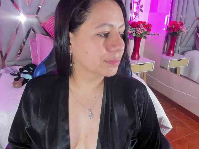 adri-rivera webcam