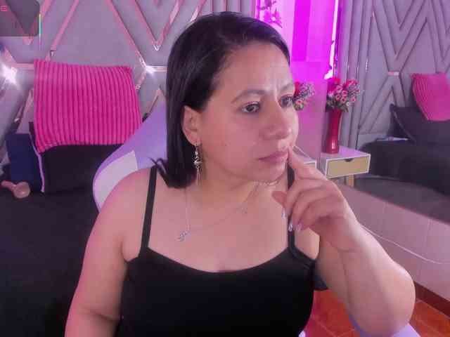 adri-rivera webcam