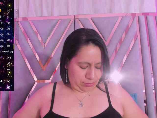 adri-rivera webcam