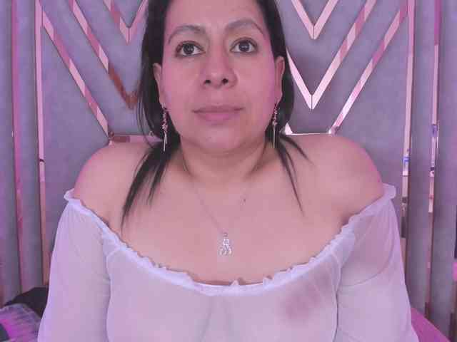 adri-rivera webcam
