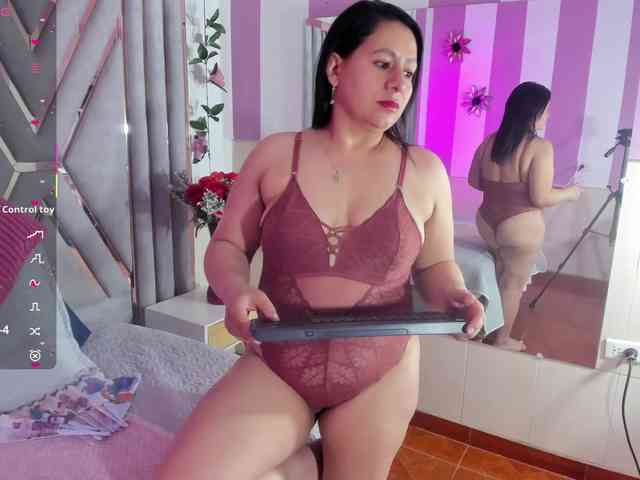 adri-rivera webcam
