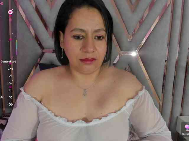 adri-rivera webcam