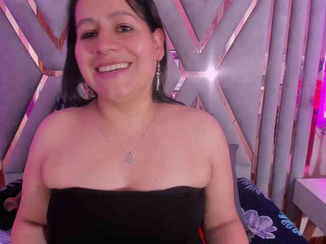 adri-rivera webcam